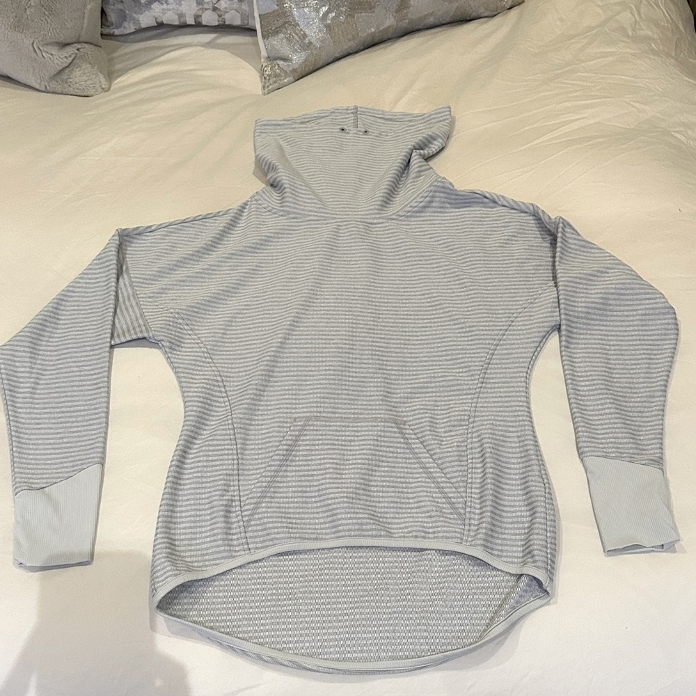 MPG Sweatshirt with cowl neck